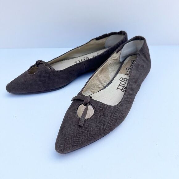 GINGER GOFF Size 8 Pointed Toe Flats Knot Front Brown Chevron Suede - Picture 3 of 7
